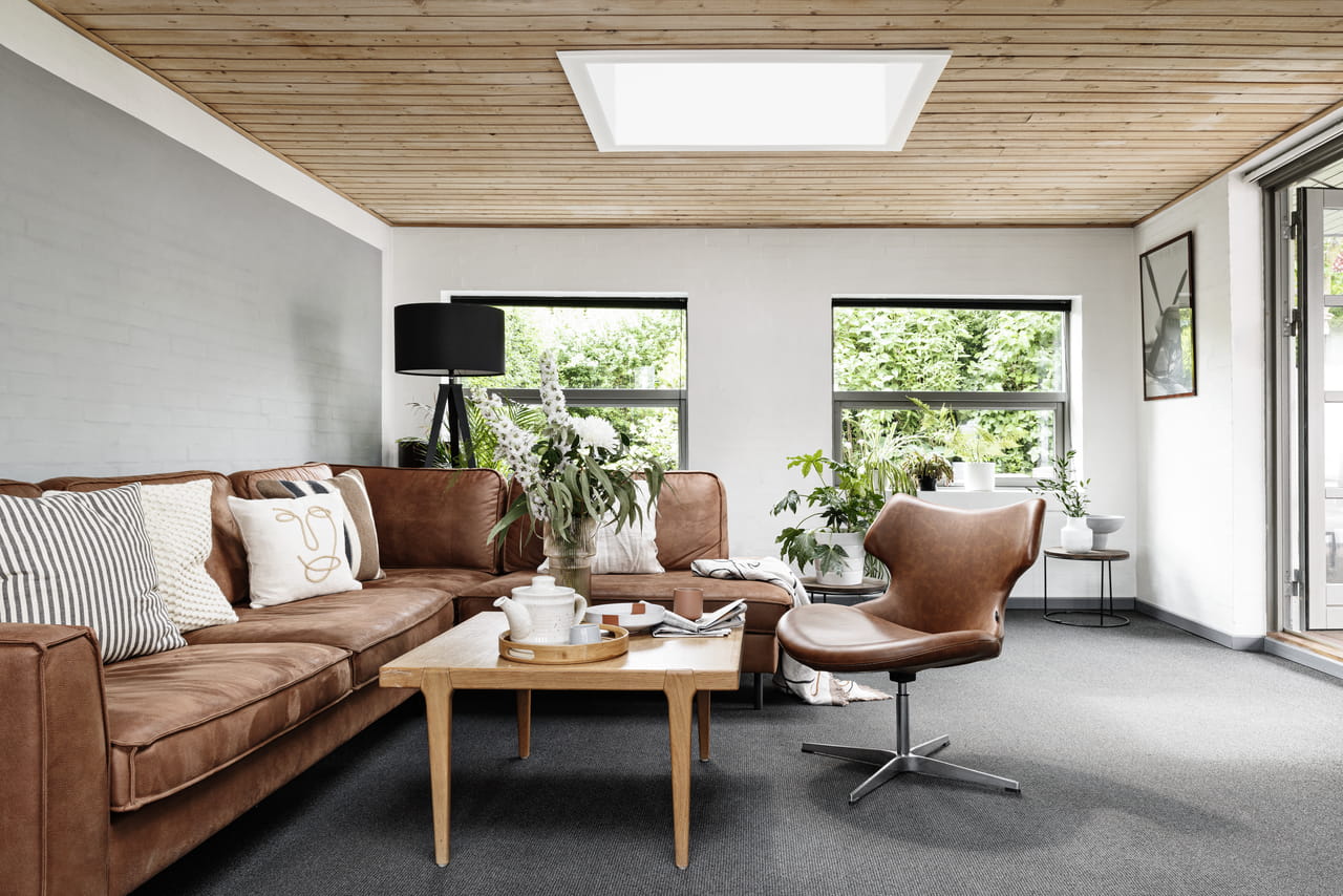 Bright livingroom with VELUX flat roof window