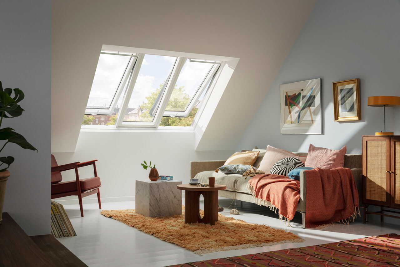 Living room with 3in1 roof window solution
