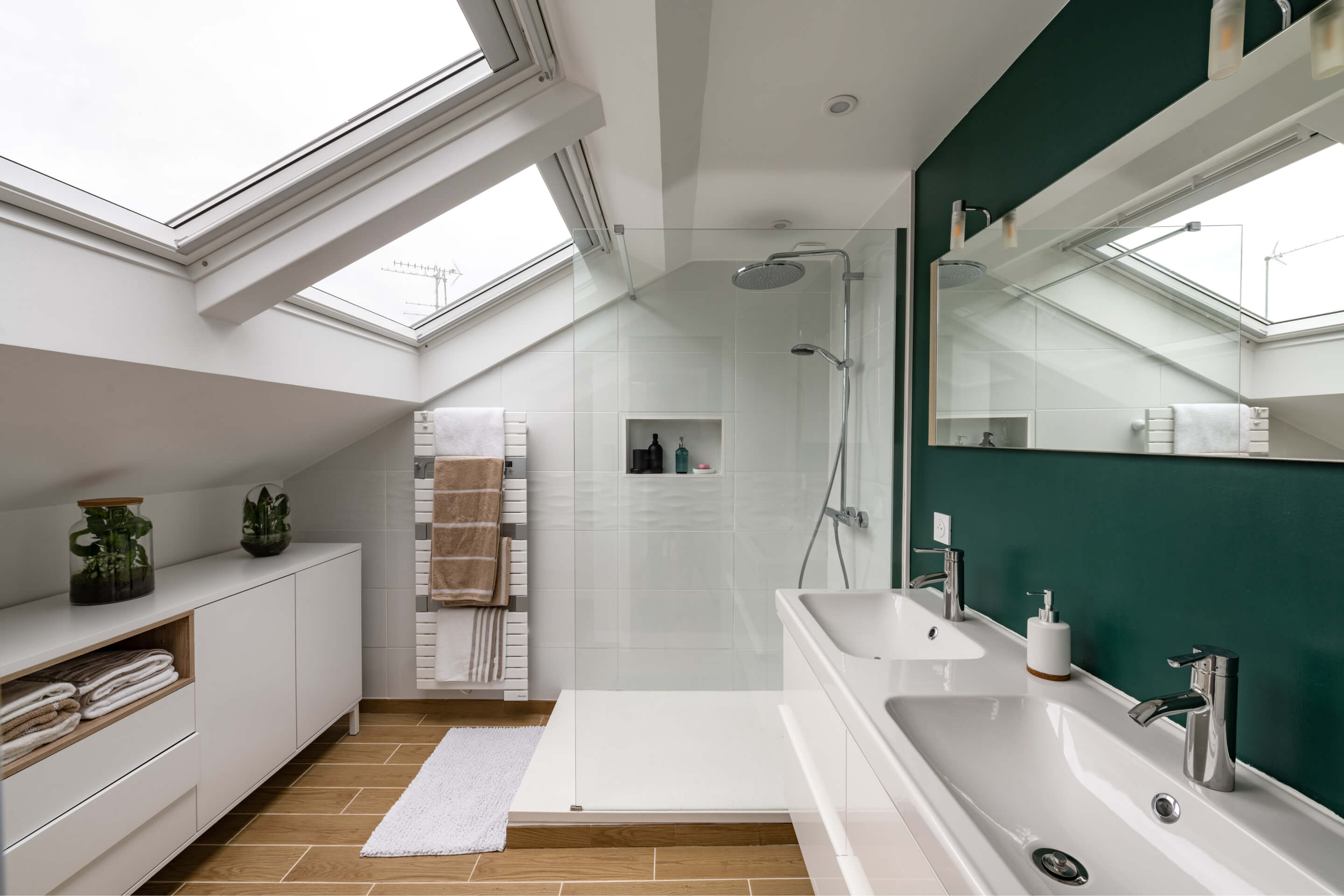 Bathroom with roof windows