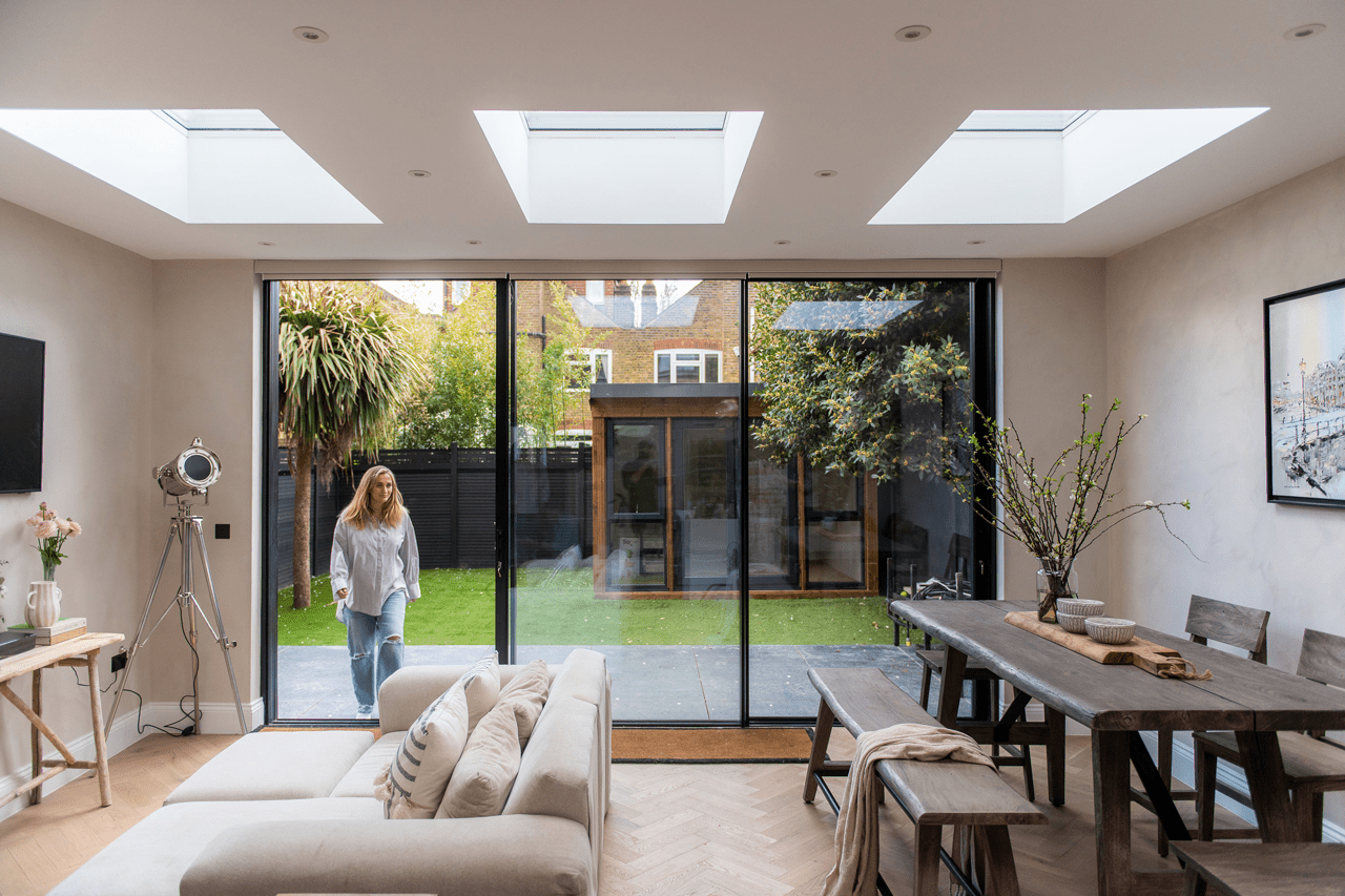 How to create a sun-drenched family-friendly space-entering the living space from garden